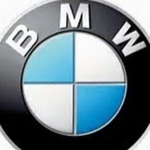 Meet your Posher, Dominic